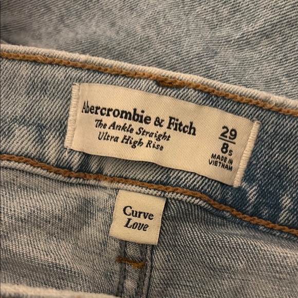 Abercrombie Curve Love Ankle Straight high rise light wash jeans - Picture 5 of 7